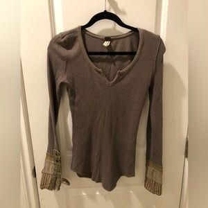 We the free Free People V neck long sleeve